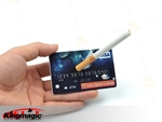 Creditcard die zweven sigaretten - TelekinetiCredit